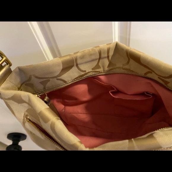 COACH CROSS BODY - Picture 7 of 15